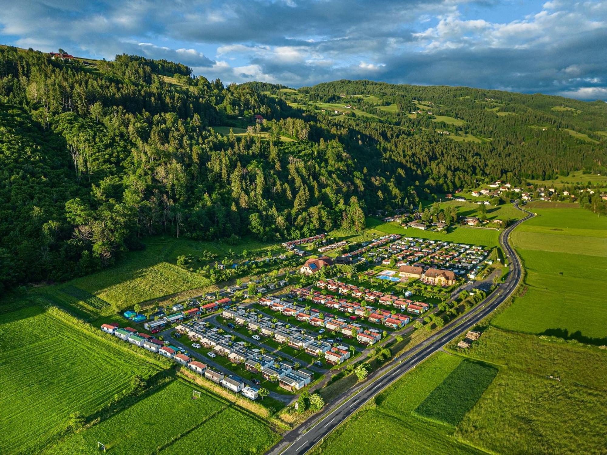 Albatross Mobile Homes On Camping Bella Austria Sankt Peter am Kammersberg 외부 사진